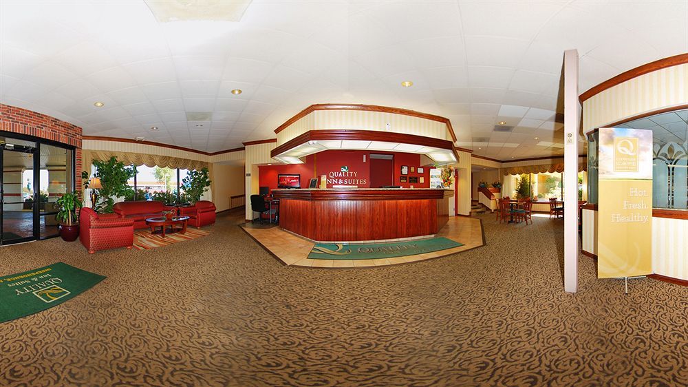 Quality Inn & Suites Kansas City - Independence I-70 East Экстерьер фото