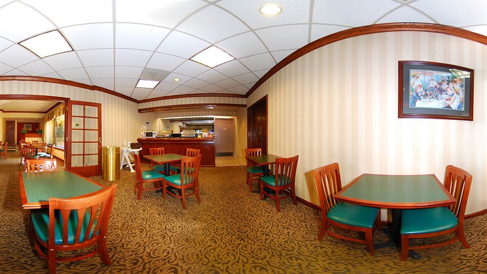 Quality Inn & Suites Kansas City - Independence I-70 East Экстерьер фото